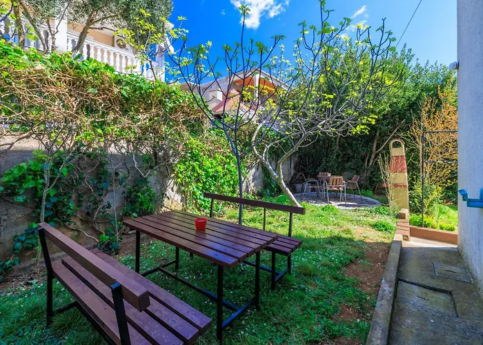 Apartman Nana *